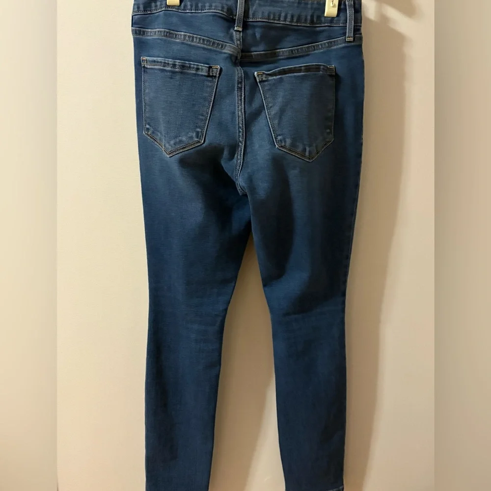 Old Navy Pop Icon Skinny Jeans Distressed Women Size 8 - Picture 5 of 8